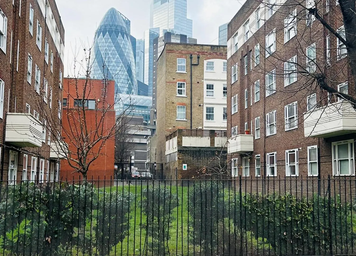 Flat In Aldgate East, London Apartamento