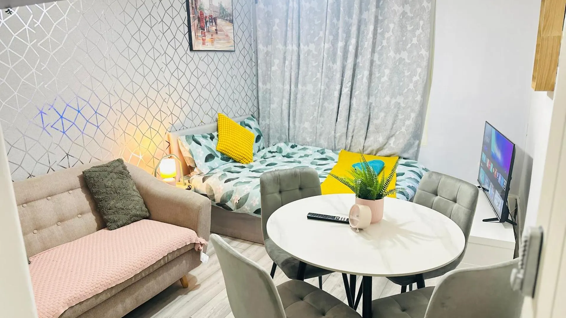 Flat In Aldgate East, London Apartamento